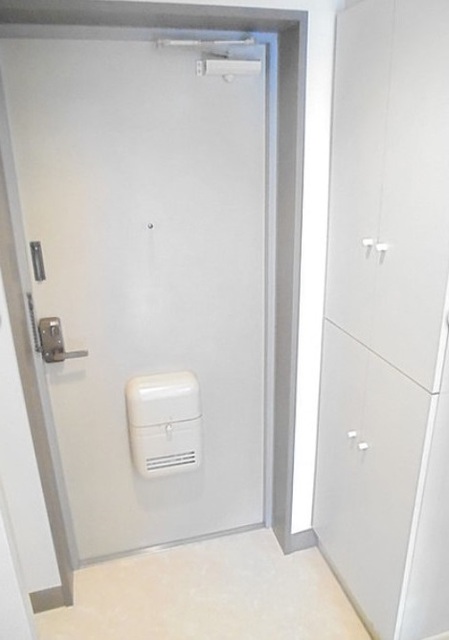 玄関　同仕様タイプ