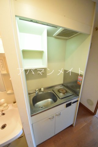 キッチン　電気コンロ１口付き！