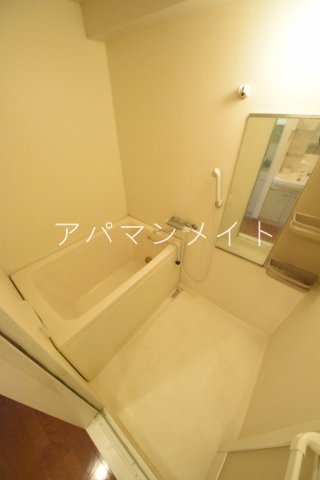 バス・シャワールーム　追い焚き付き！