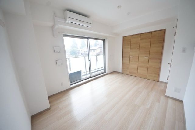 居室・リビング　洋室