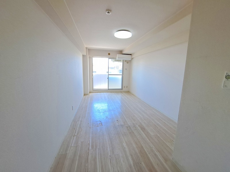 居室・リビング　※別号室参考写真