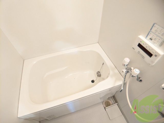 バス・シャワールーム　追い焚きがついているのでいつでも温かいお風呂に入れます。