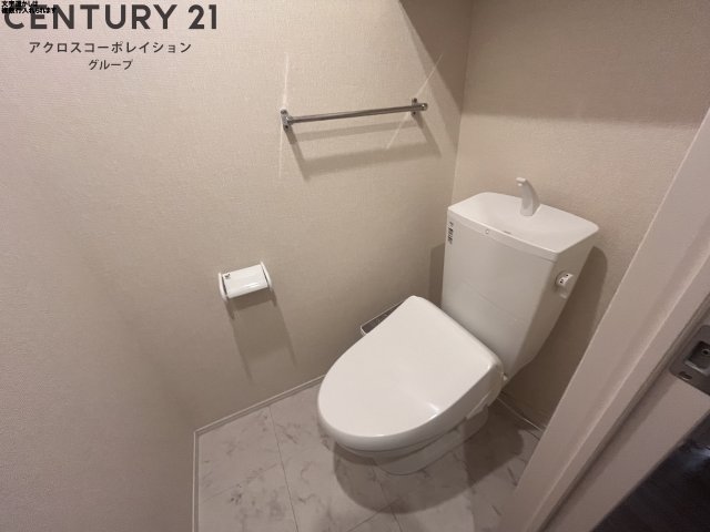 トイレ　ウォシュレット付きのトイレです♪