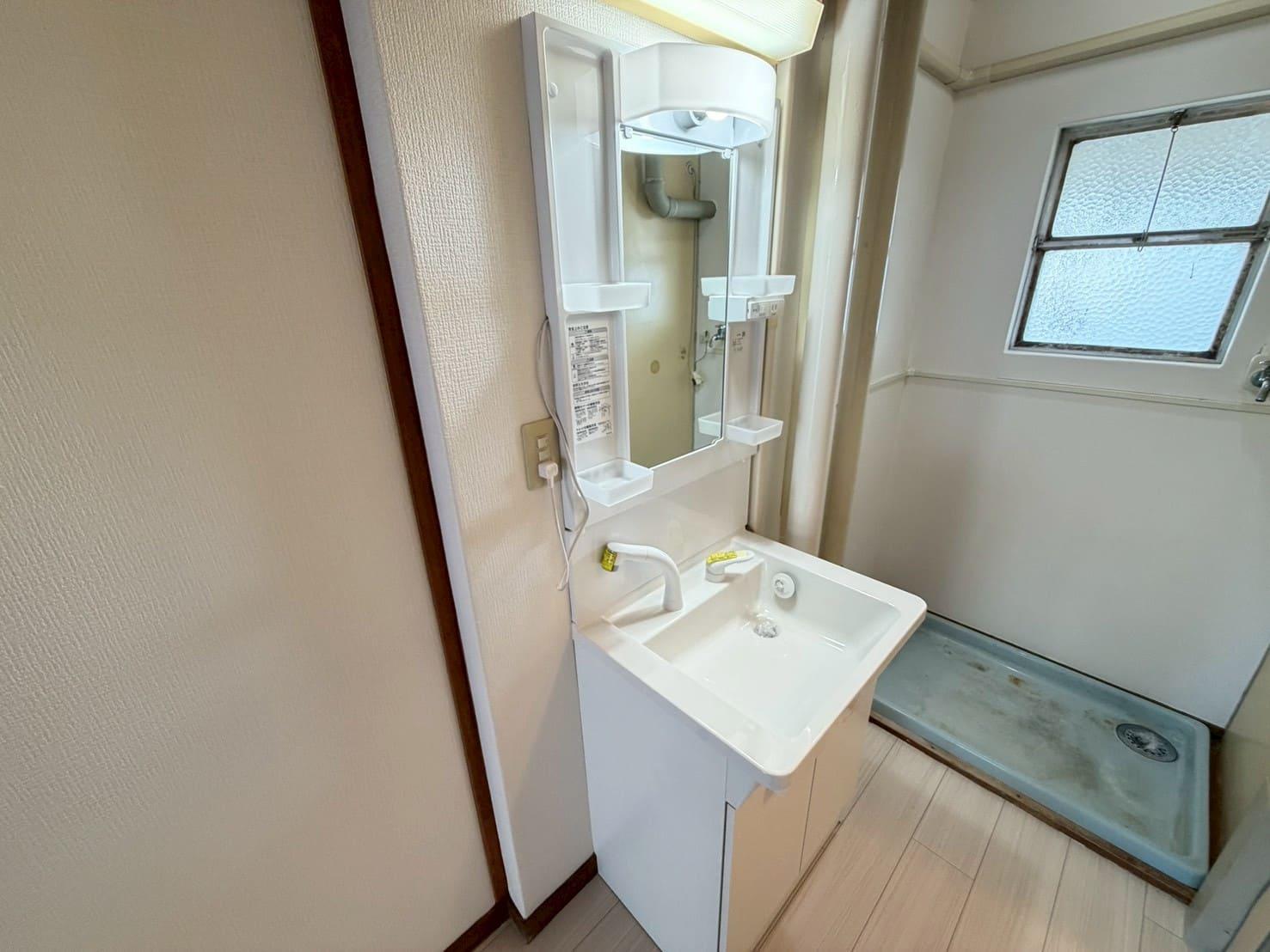 洗面設備　独立洗面台