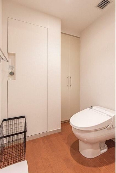 トイレ　※別部屋の参考写真です。