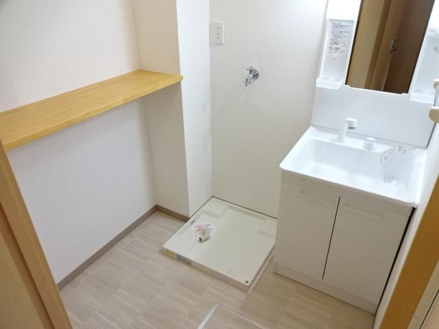 洗面設備　洗髪洗面化粧台