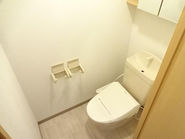 トイレ　シャワー付トイレ