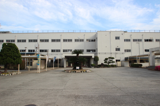 中学校　広島市立吉島中学校（中学校）まで430m