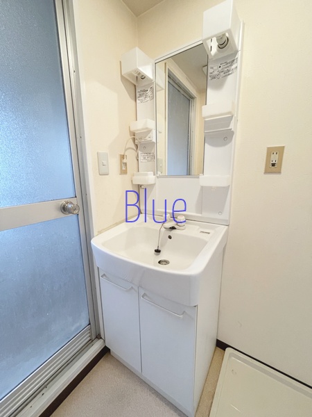 洗面設備　同仕様