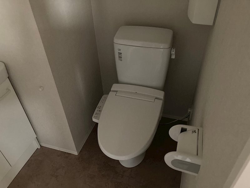 トイレ　203号室(2024.10.5撮影)