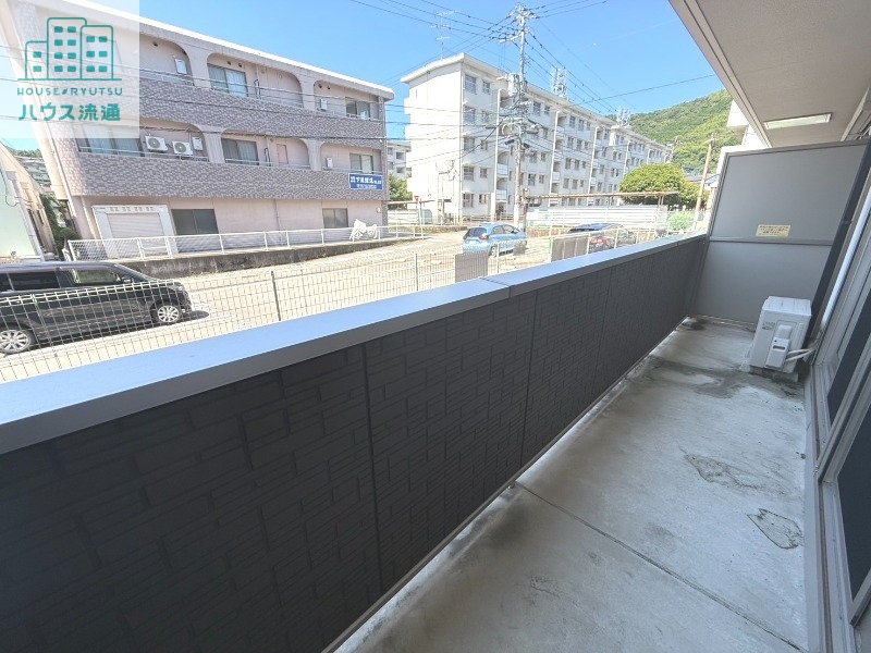 バルコニー　※別号室の写真です。