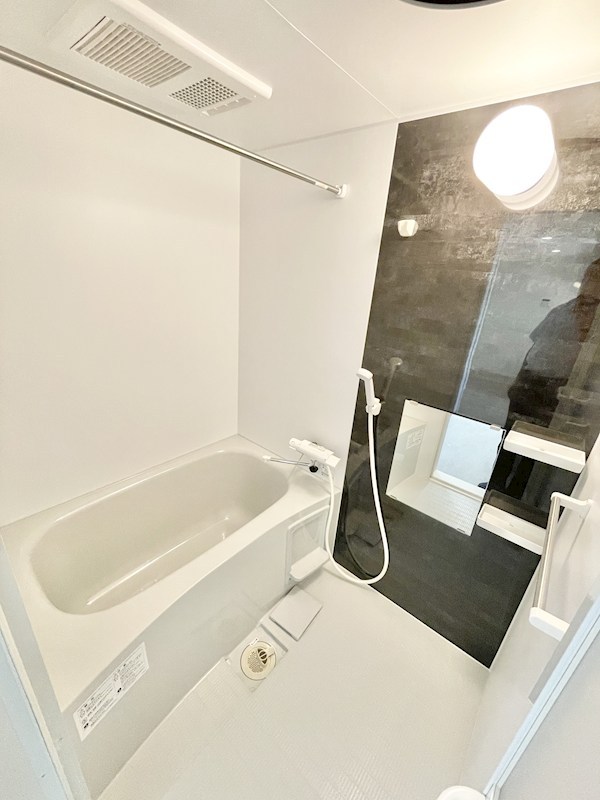 バス・シャワールーム　バスルーム　浴室暖房乾燥機付き