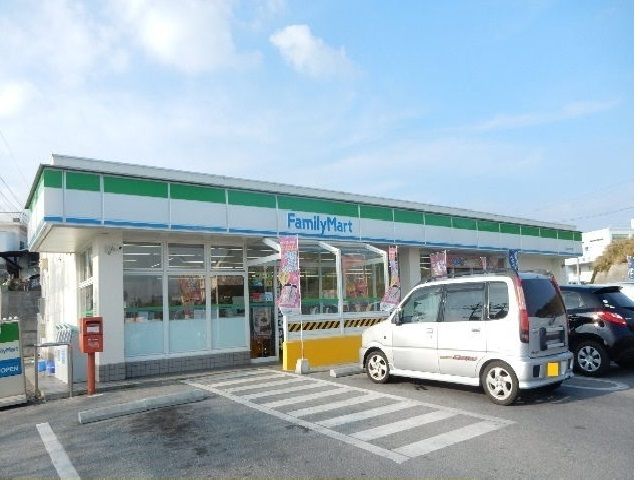 コンビニ　ファミリーマート田場店（コンビニ）まで270m