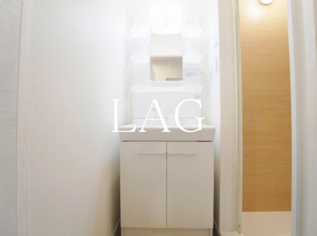 洗面設備　洗面台です。