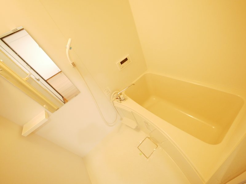 バス・シャワールーム　追焚き給湯付き