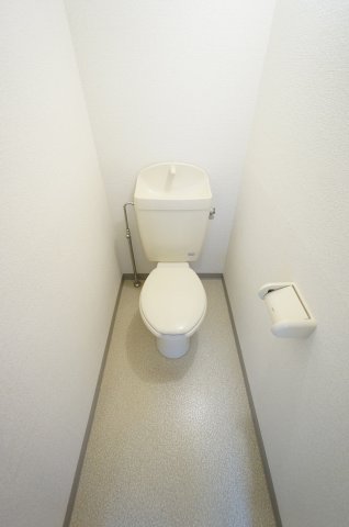 トイレ　※同物件・同タイプの写真です。