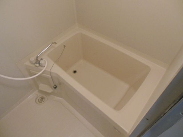 バス・シャワールーム　★清潔感のある浴室★