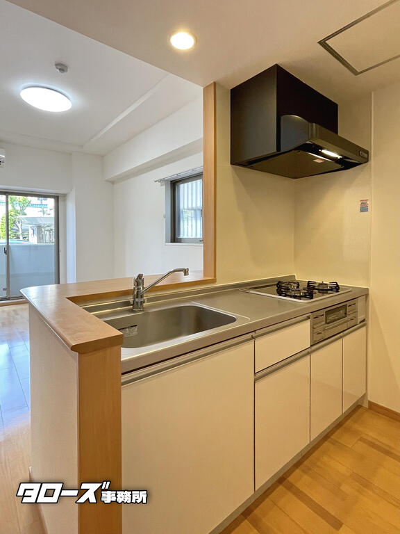 キッチン　同じタイプのお部屋写真です。