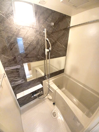 バス・シャワールーム　風呂