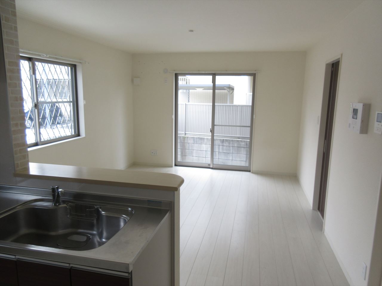 居室・リビング　カステッロ城北II