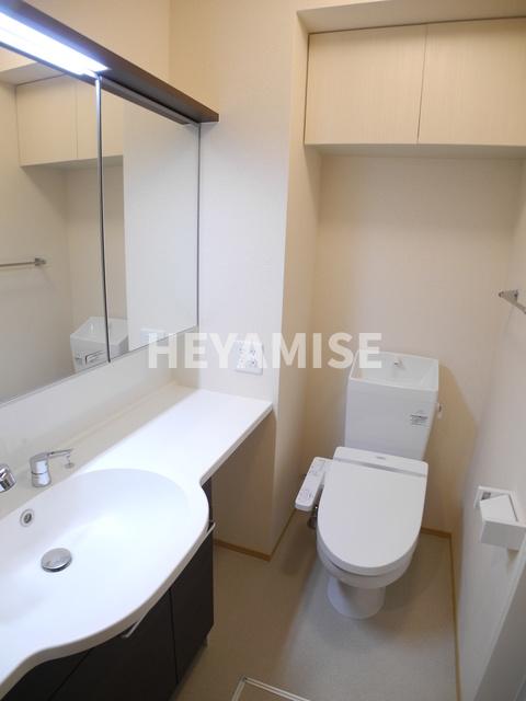 トイレ　※反転間取りのお部屋の写真です※