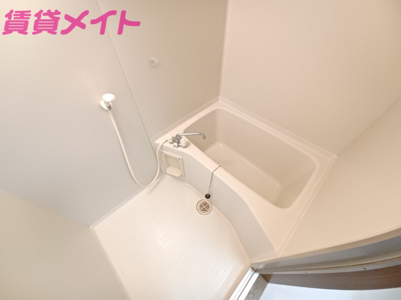 バス・シャワールーム　同物件反転タイプ