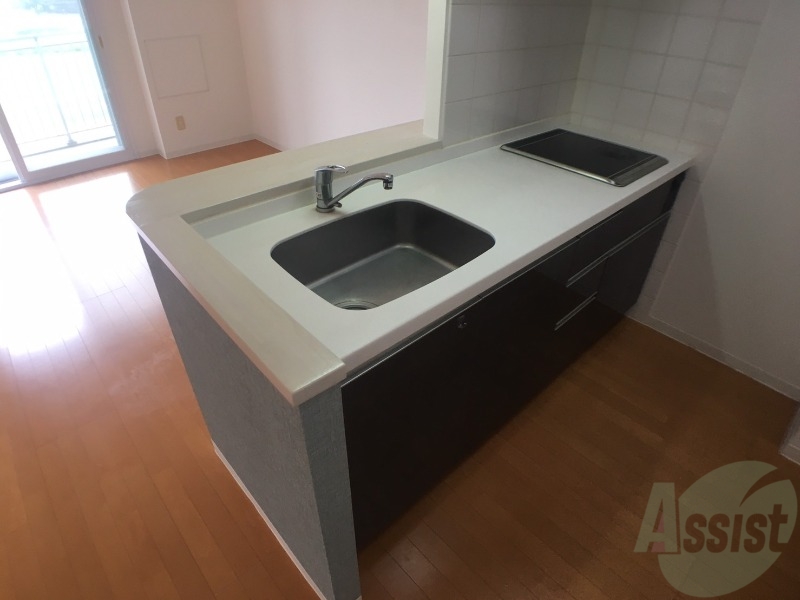 キッチン　キッチンは調理スペースもあり料理がはかどりそうです。