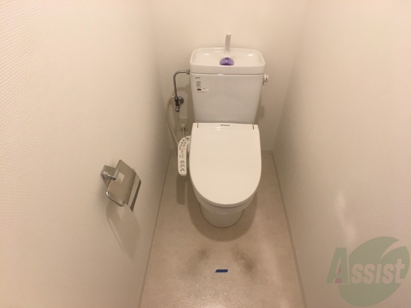 トイレ　トイレです。ウォシュレット付を探している方、おすすめです。