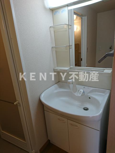 洗面設備　広い洗面スペース