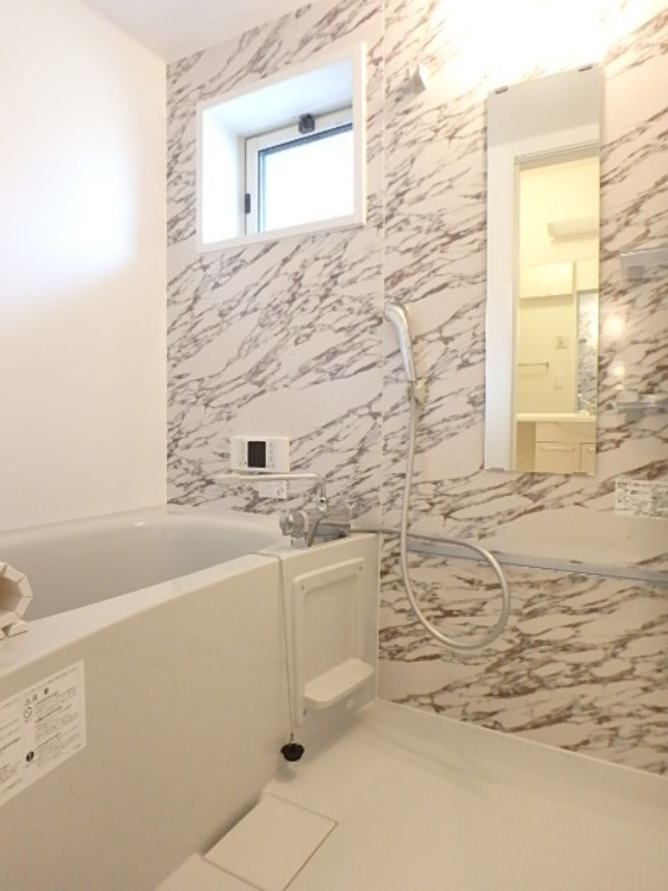 バス・シャワールーム　図面と現状に相違がある場合には現状を優先