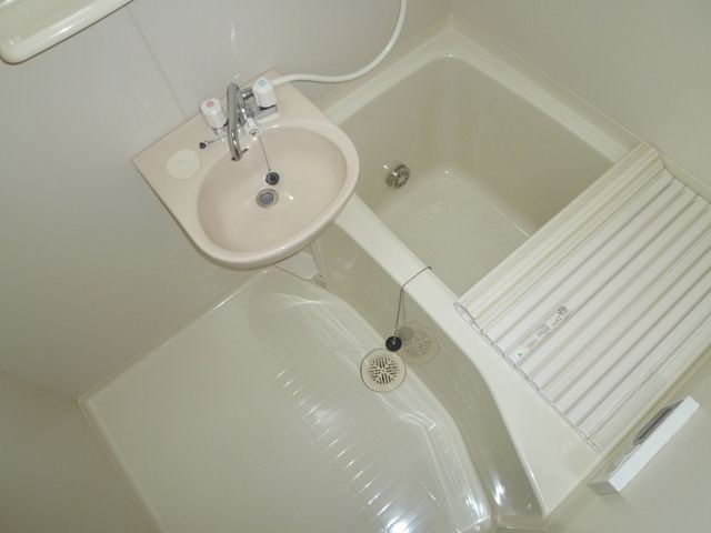 バス・シャワールーム　バスルーム