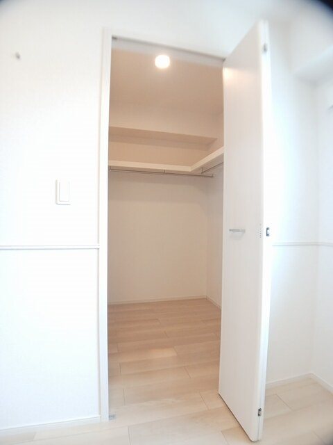 収納　ウォークインクローゼット