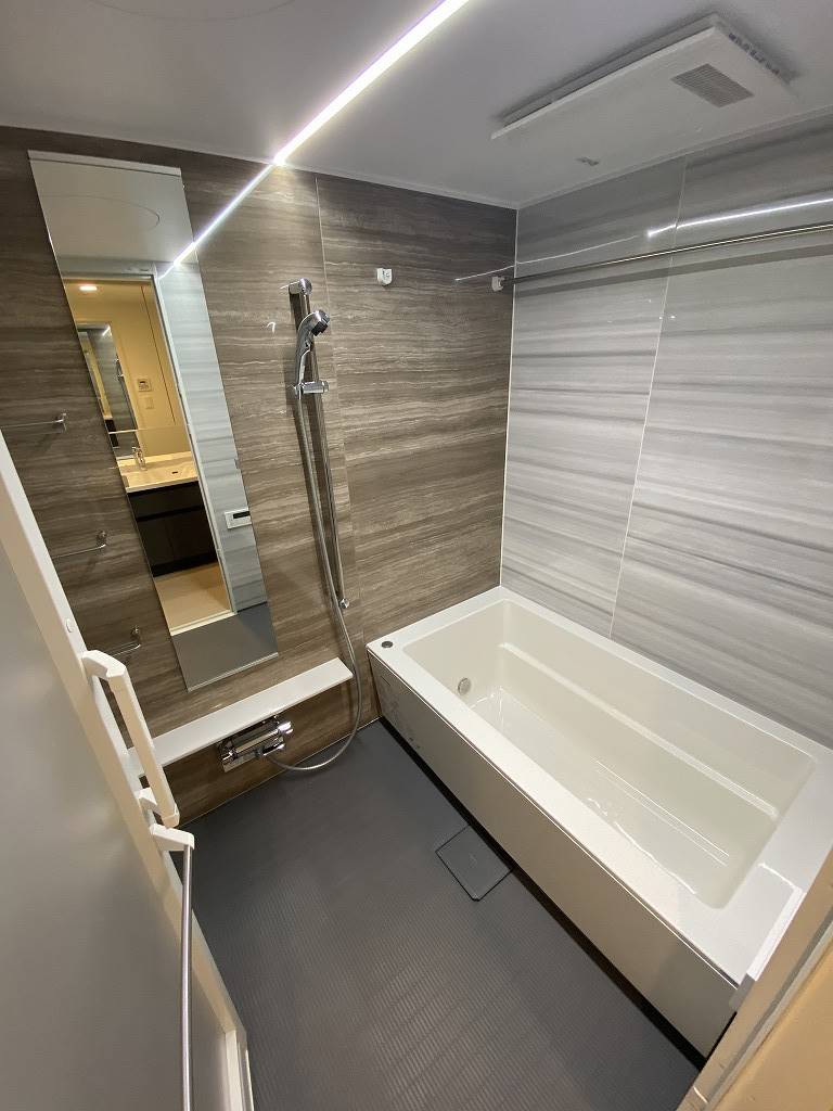 バス・シャワールーム