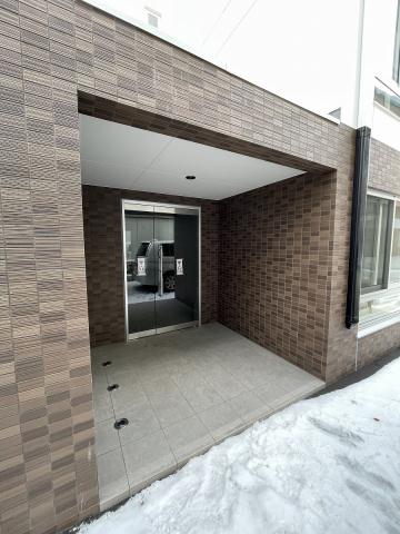 郵便局　札幌桑園駅前郵便局（郵便局）まで161m