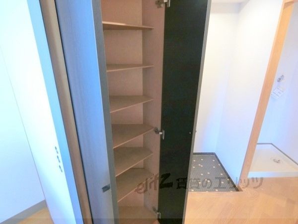 その他設備　下駄箱