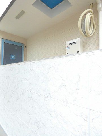 バルコニー　バルコニーです。（建築中）