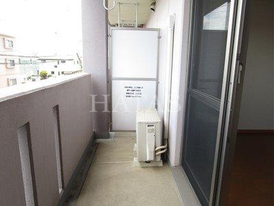 バルコニー　同物件別部屋です。