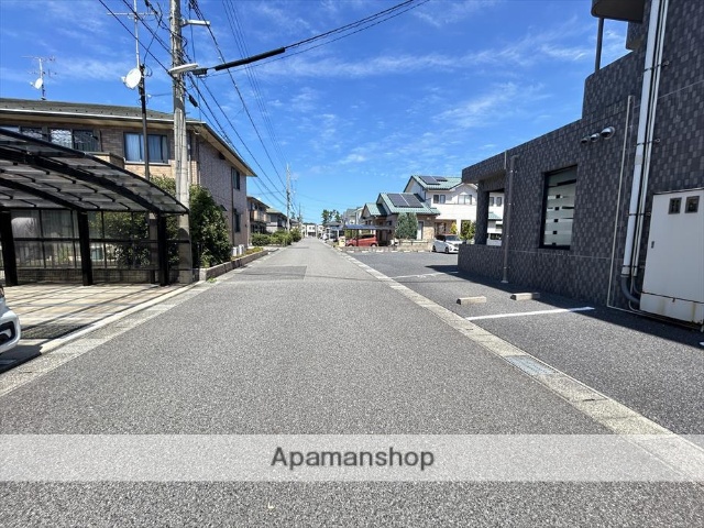 その他　周辺（その他）まで0m