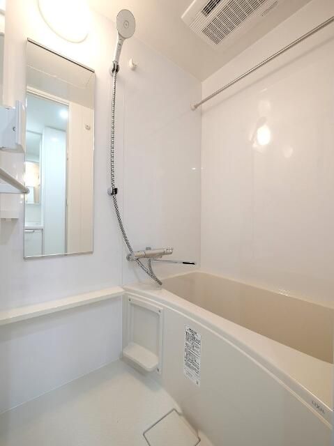 バス・シャワールーム　お風呂で日々の疲れを落としましょう