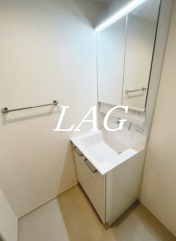 洗面設備　独立洗面台です。