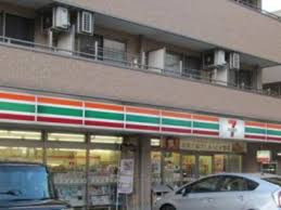 コンビニ　セブンイレブン 板橋高島平8丁目店（コンビニ）まで650m