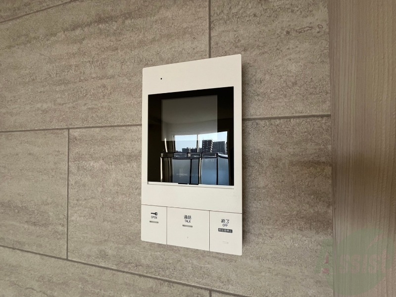 セキュリティ　ＴＶモニター付インターホンです。来客者の顔が見えるので安心！