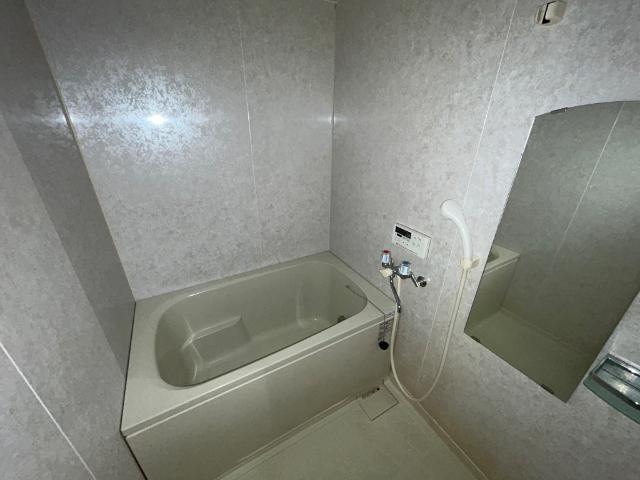 バス・シャワールーム　バス（イメージ）