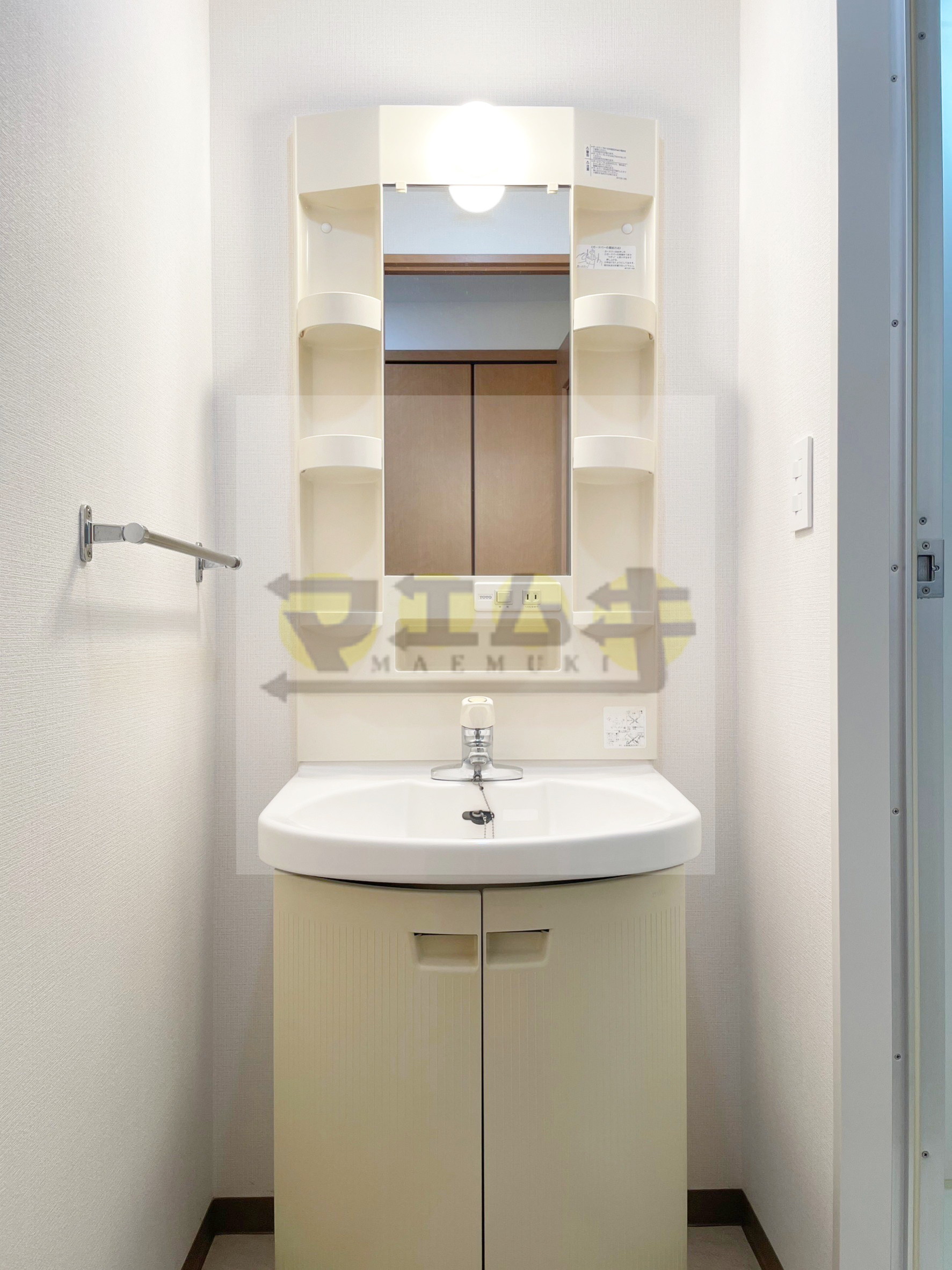 洗面設備　★収納付き独立洗面台★