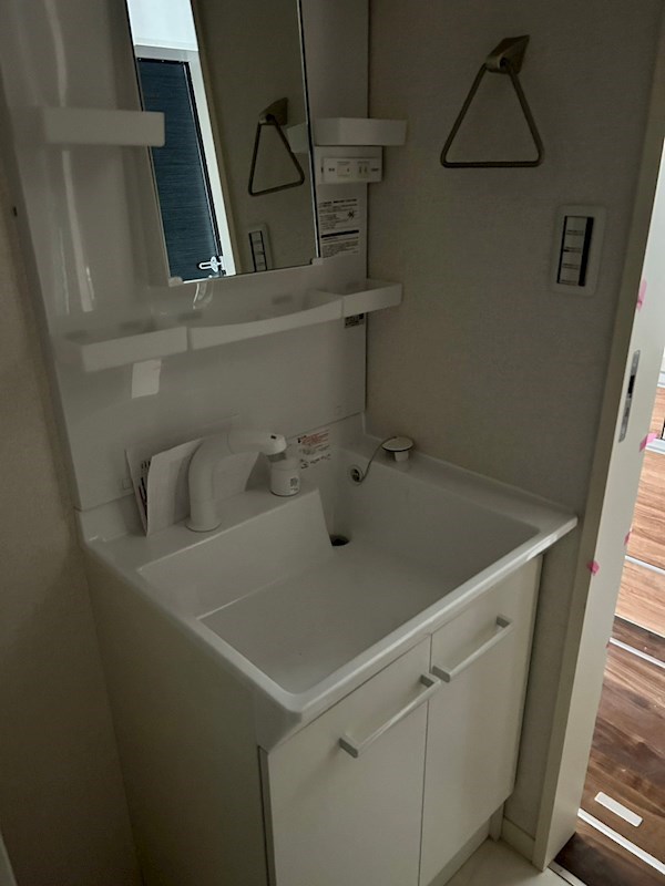 洗面設備　同タイプ106号参照