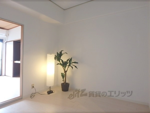 居室・リビング　洋室