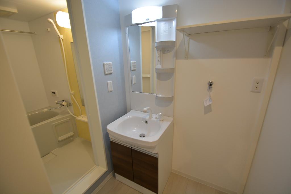 洗面設備　洗髪洗面化粧台