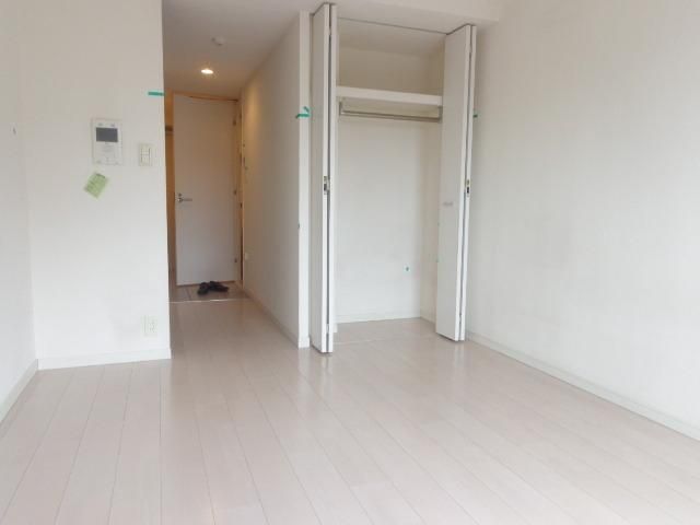 居室・リビング　開放感あふれる居室