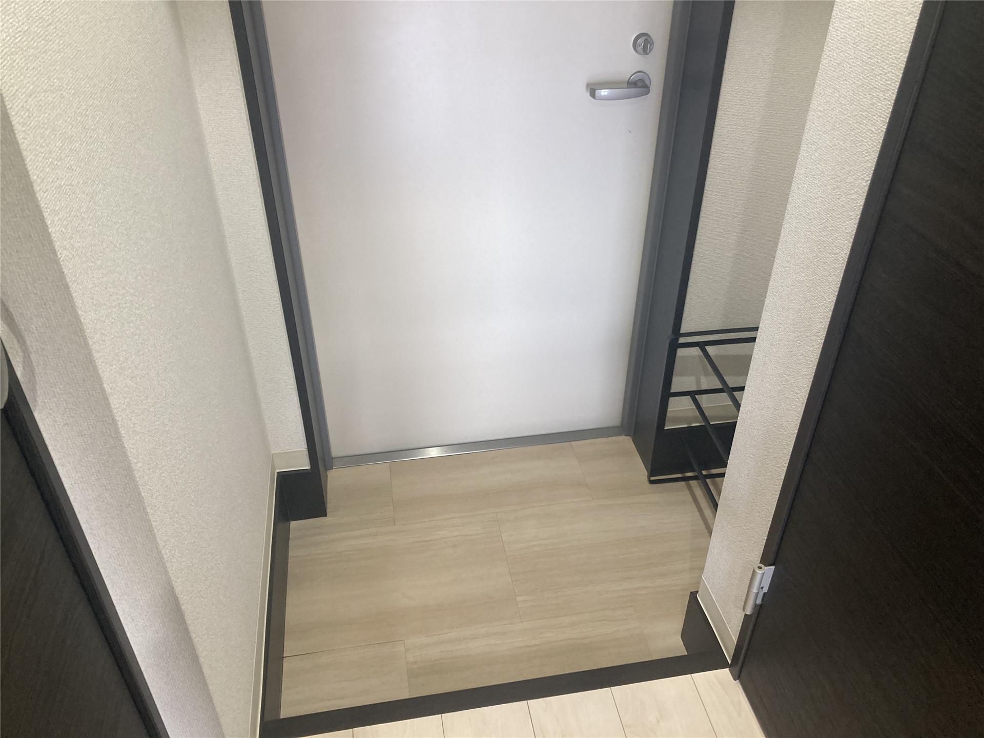 玄関　シューズラック付の玄関です