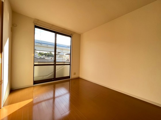 居室・リビング　※別部屋の写真です